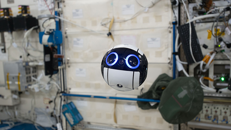 køleskab intellektuel mikrofon Astronauts on ISS control robots remotely - Aerospace America