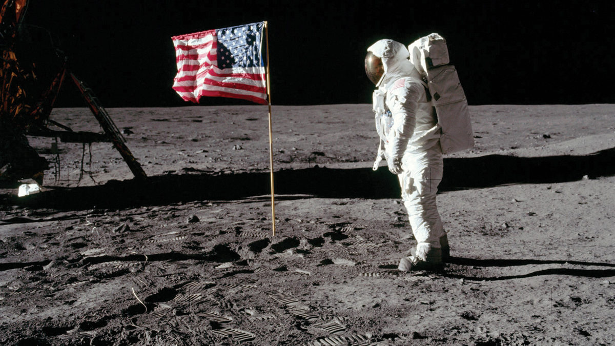 Winning the moon race Aerospace America