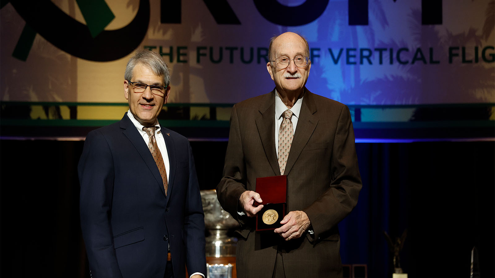Guggenheim_0000_Mike Hirshberg executive director VHS with Dr Wayne Johnson Guggenheim_Johnson_W-2993_Forum-79