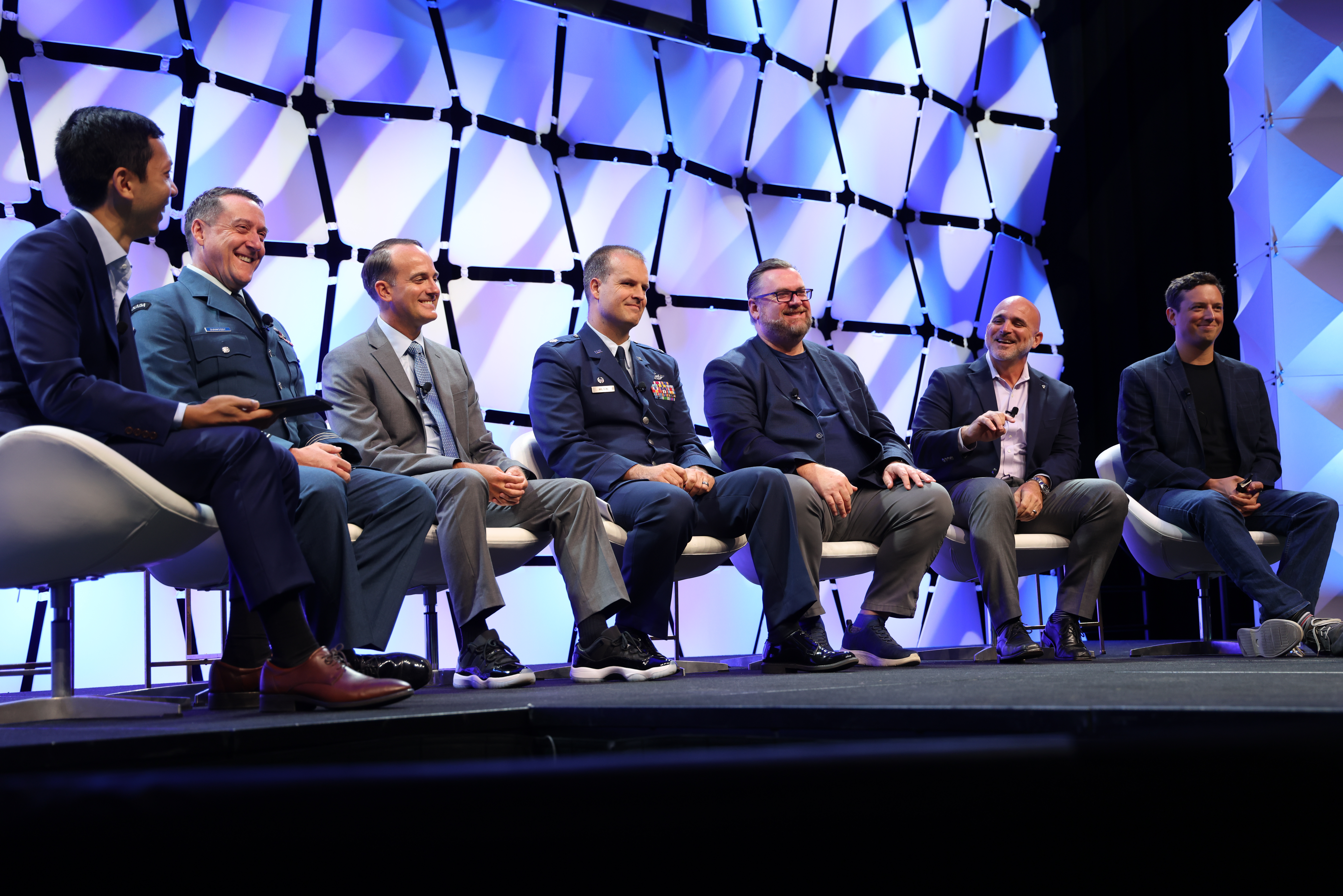 Industry Experts Chart the Future of  AI and Autonomy in Military Aviation