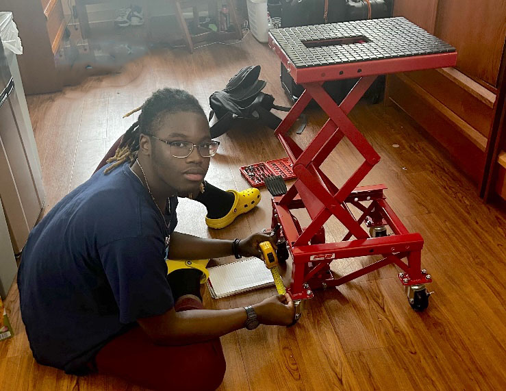 Resilient Student Scholarship Empowers Future Aerospace Researcher