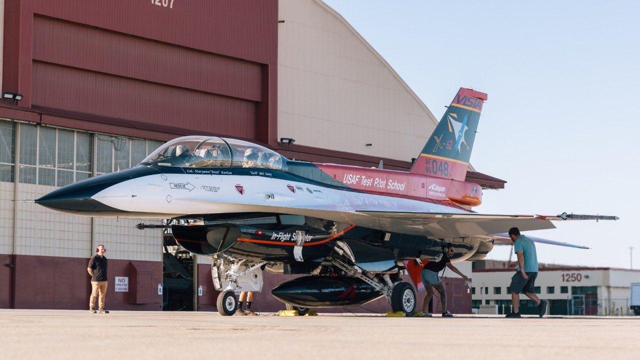 Lockheed Martin, Air Force project tests missile evasion with AI-piloted fighters