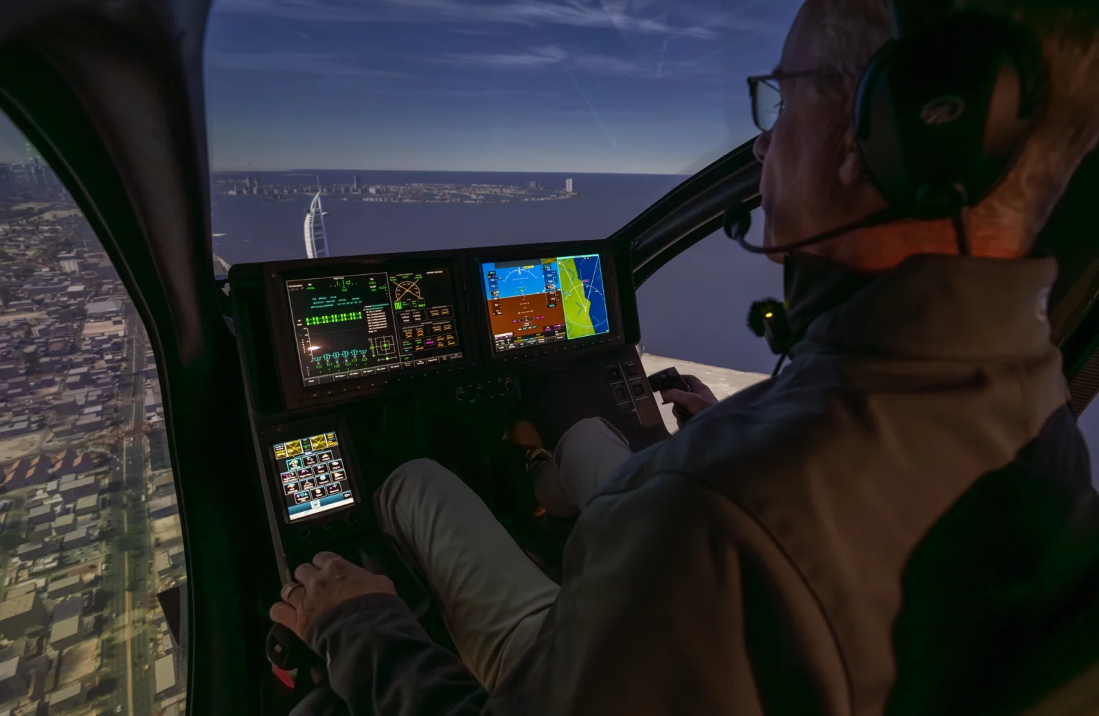 Simulators poised to play key role in air taxi pilot training